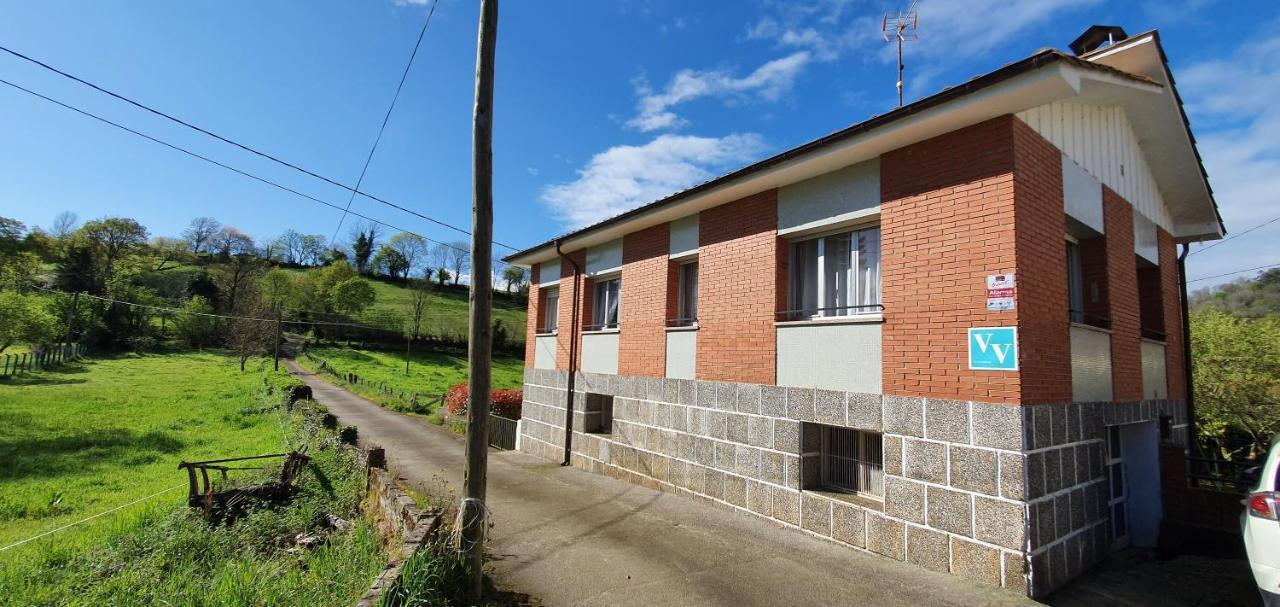 La Pescal Villa Arriondas Exteriör bild